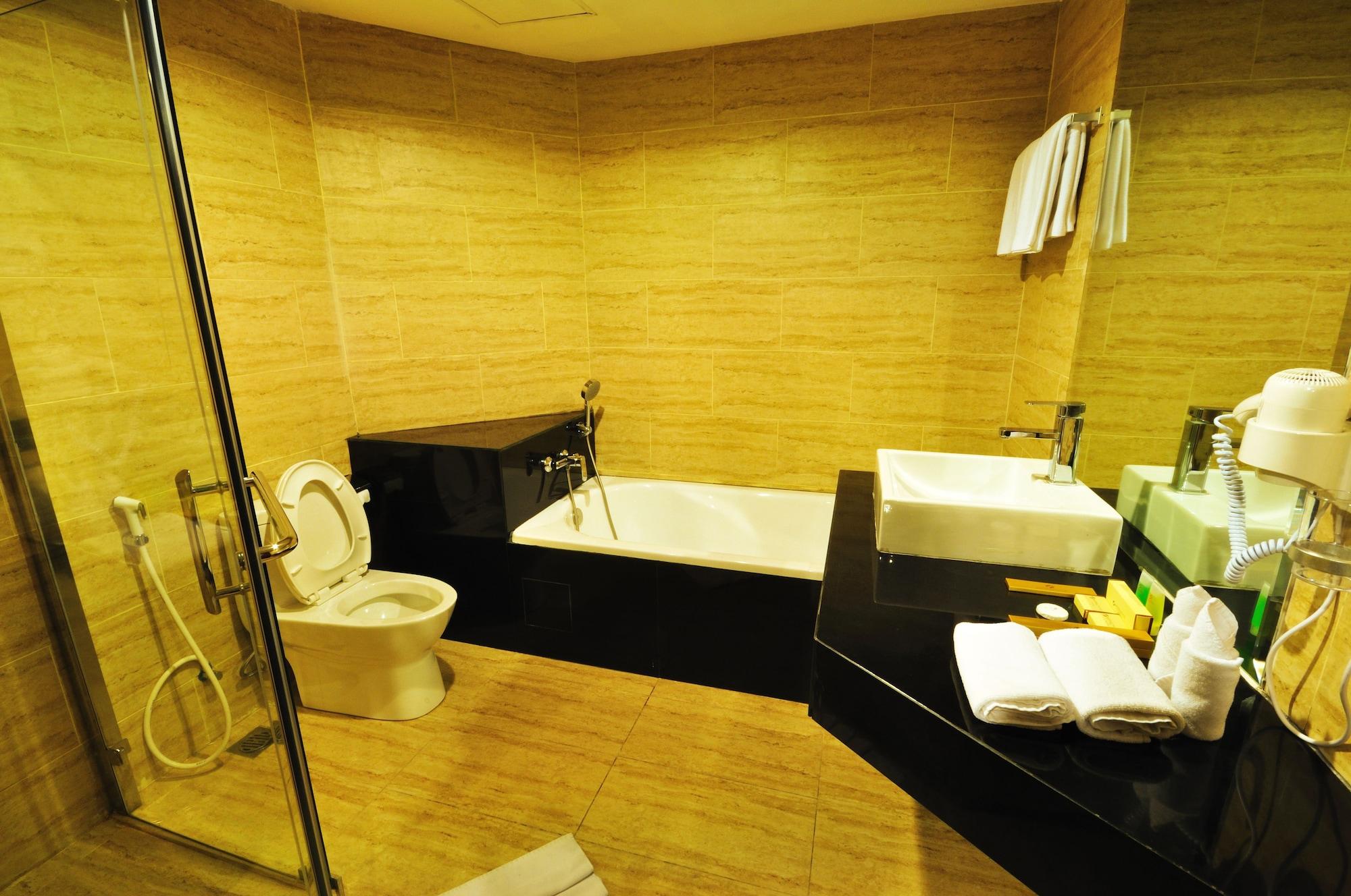 Hermes Palace Hotel Medan Ngoại thất bức ảnh