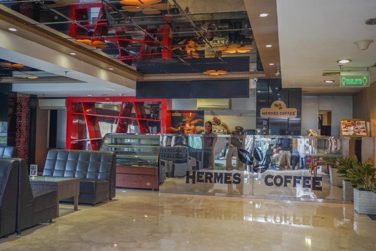 Hermes Palace Hotel Medan Ngoại thất bức ảnh