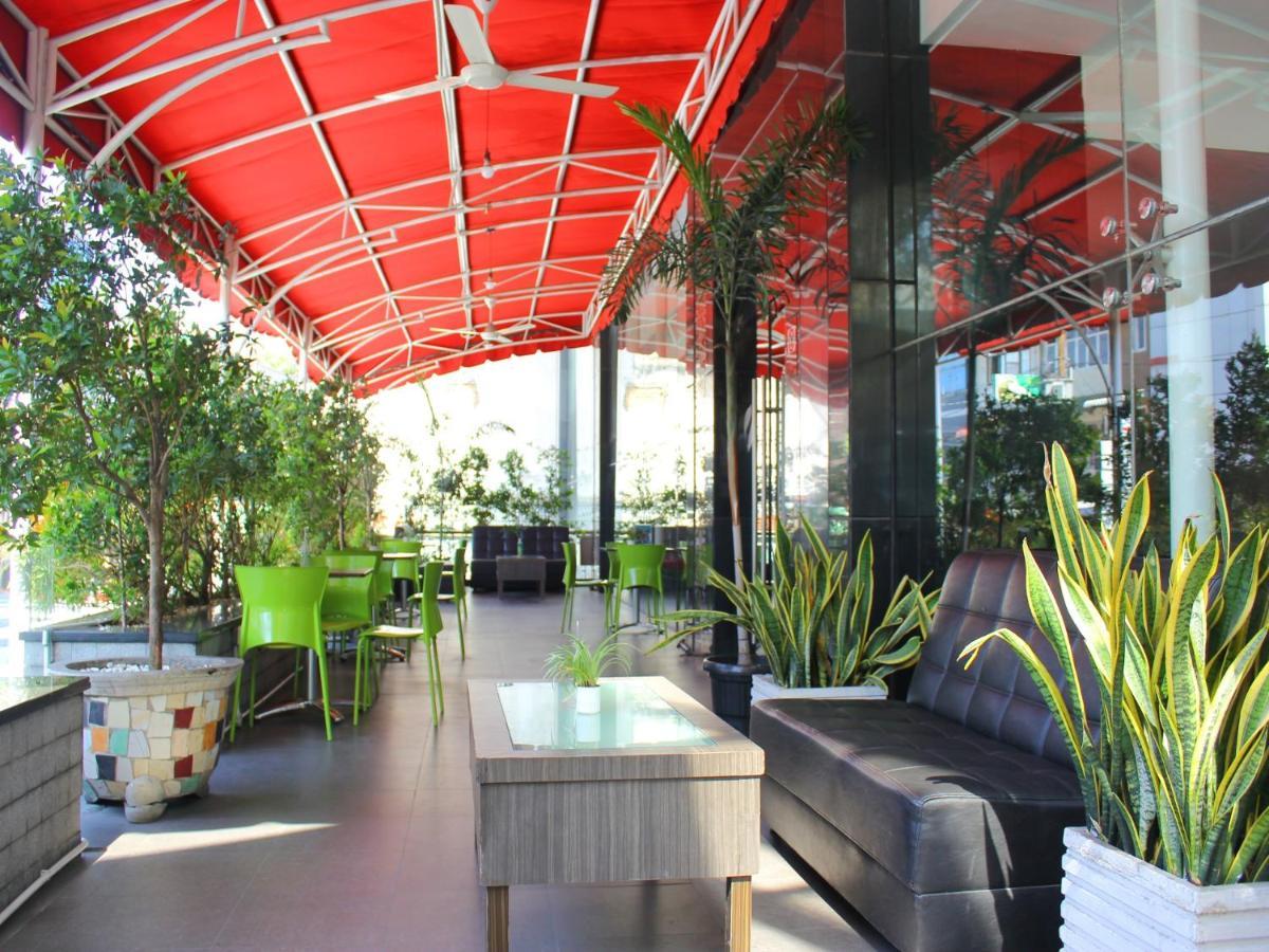 Hermes Palace Hotel Medan Ngoại thất bức ảnh