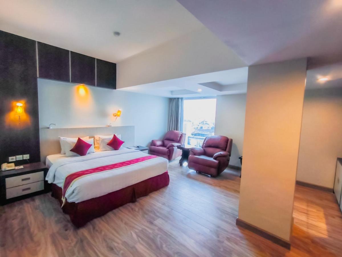 Hermes Palace Hotel Medan Ngoại thất bức ảnh