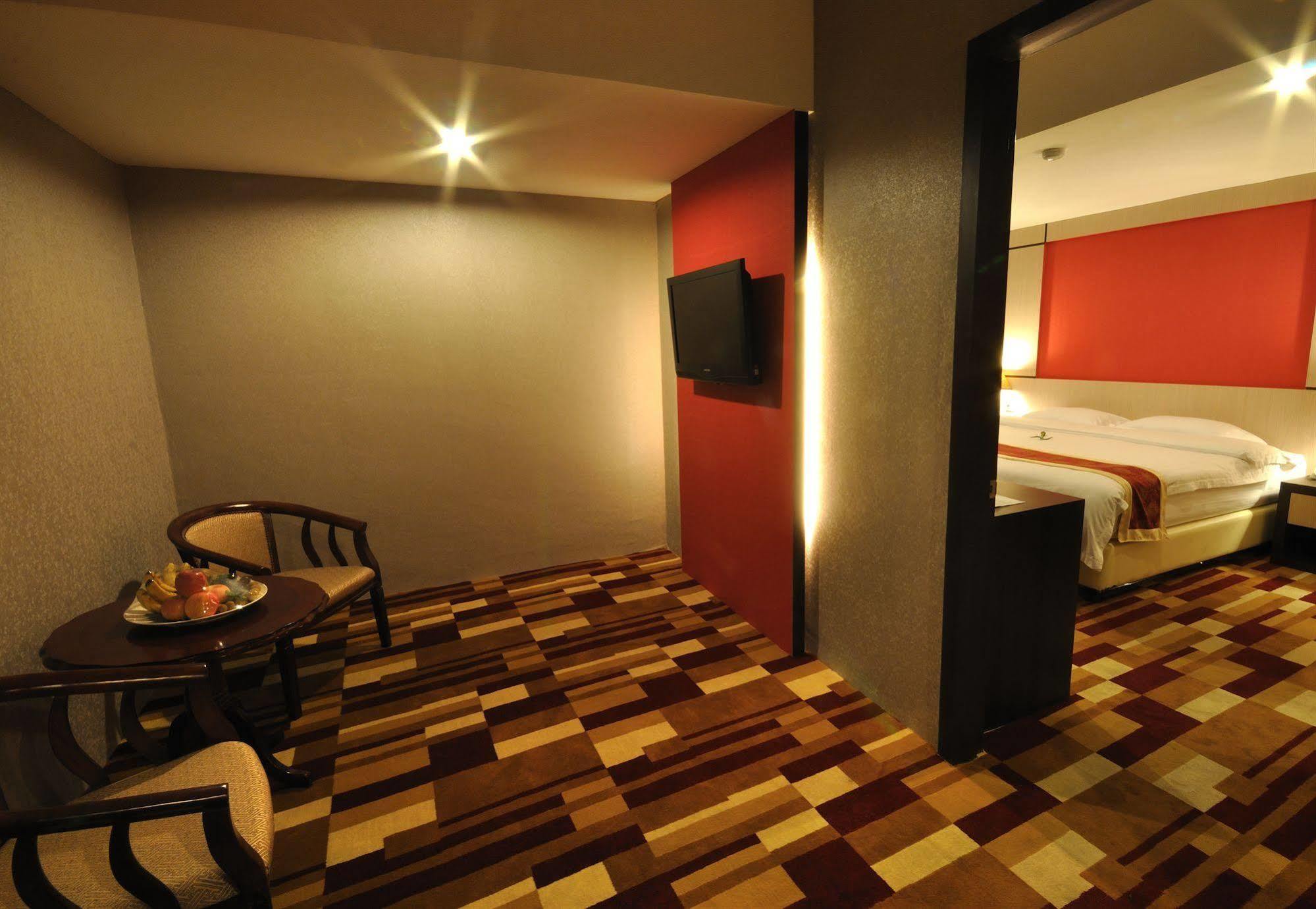 Hermes Palace Hotel Medan Ngoại thất bức ảnh